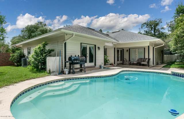 8248 GARDEN VIEW CT - 8248 Garden View Ct, Jacksonville, FL 32256