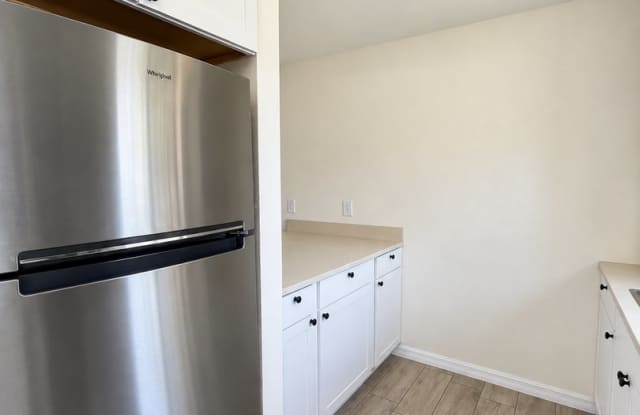 Remodeled 2 Bed 1 Bath Home | Washer/Dryer Hookups | Central Air | Pet Friendly | Section 8 Welcomed Gallery 4