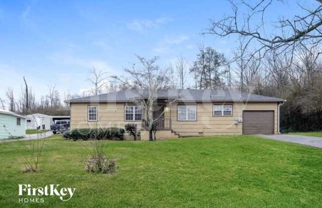 2229 3rd Street Northwest - 2229 3rd Street Northwest, Center Point, AL 35215