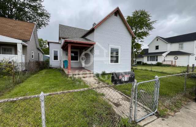2316 South Walnut Street photos photos