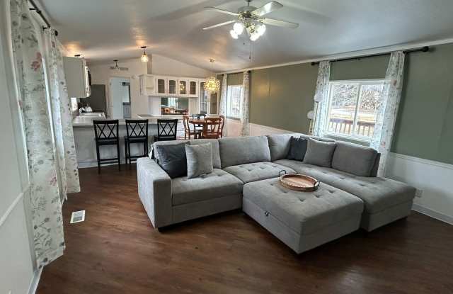 Remodeled 2 bed 2 bath mobile home on large lot photos photos