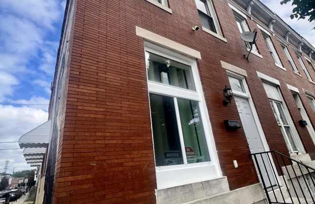 2922 East Monument Street Gallery 1
