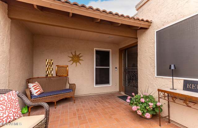 475 LEISURE WORLD -- photos photos