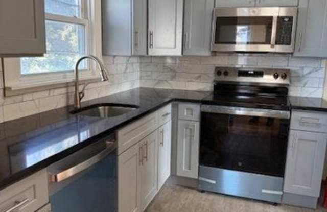 212 Harrison Avenue unit: 2 photos photos