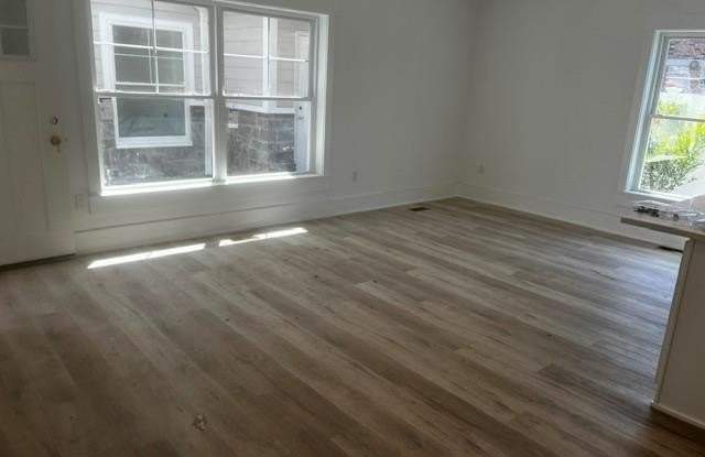 700 W Montauk Highway Gallery 4