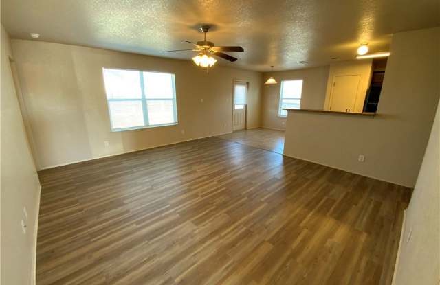 2212 Bellmont Gallery 3