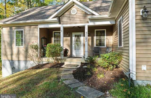 4523 HIGHPOINT Lane Gallery 2