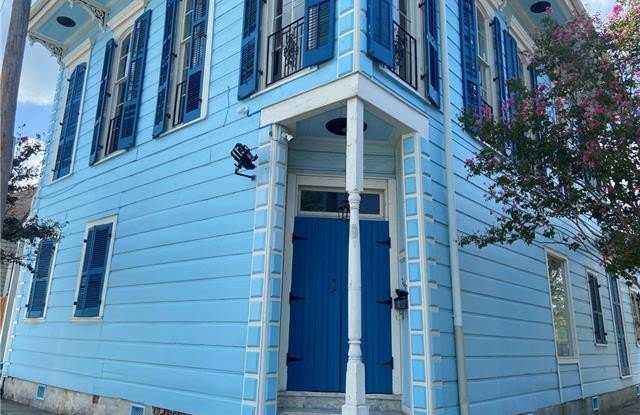 740 MAZANT Street Gallery 2
