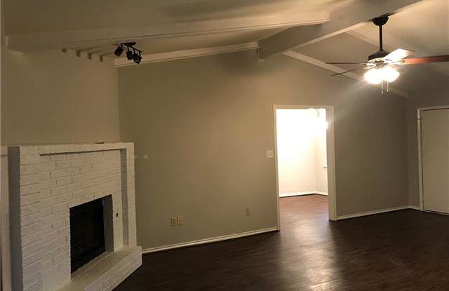 1890 Cliff View Drive Gallery 2