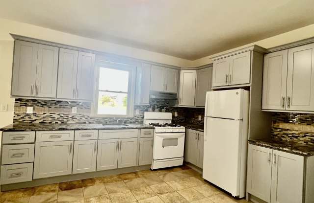 1691 North Avenue photos photos