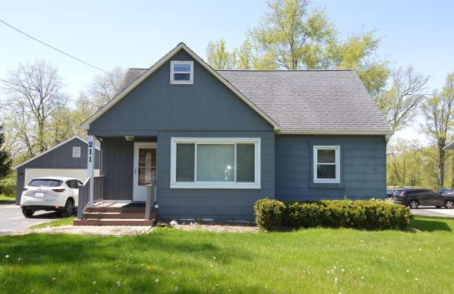 211 W State Road photos photos