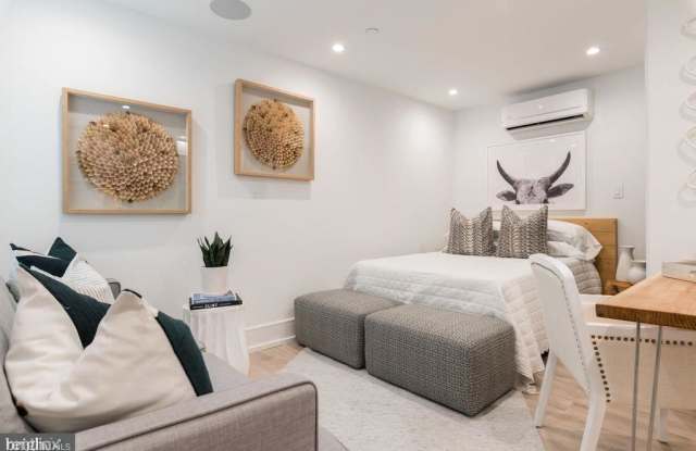1524 18th St NW Unit 2 Gallery 2