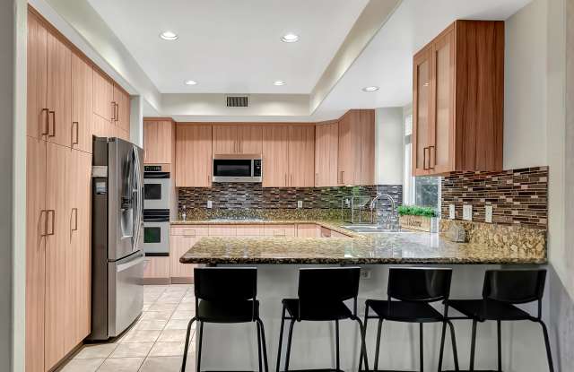 19301 Lavi Ct Gallery 4
