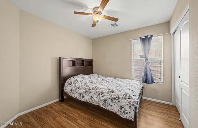 642 W MESQUITE TREE Lane Gallery 4