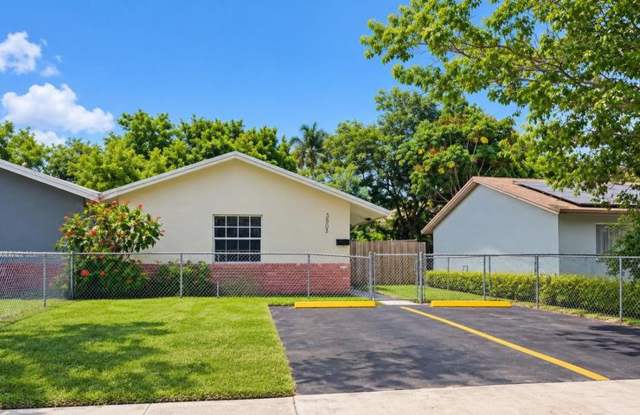 5905 NW 23rd Street, Lauderhill, FL 33313 - 3151 Gallery 3