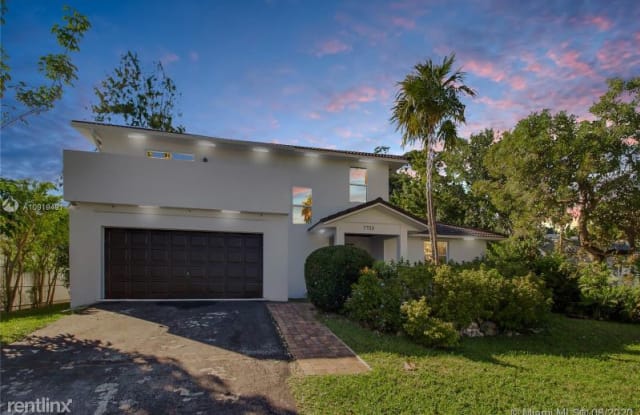 7700 Beachview Dr - 7700 Beachview Dr, North Bay Village, FL 33141