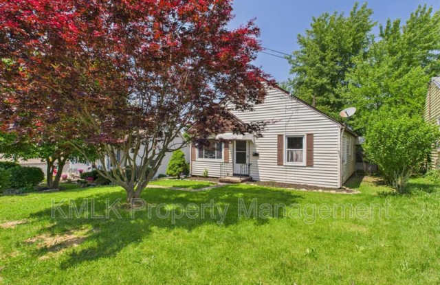 593 Franklin Ave photos photos