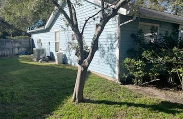 314 OVERSTREET COURT Gallery 4