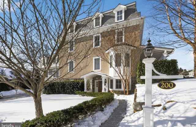 200 W WAYNE AVENUE photos photos