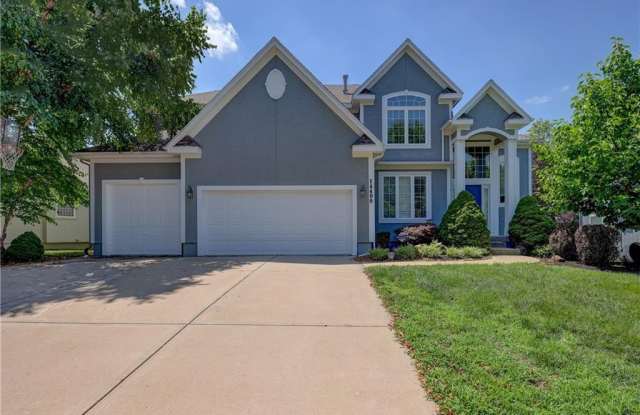 14400 Grandview Street - 14400 Grandview Street, Overland Park, KS 66221