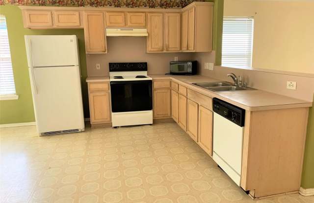 6015 Dream Court Gallery 4