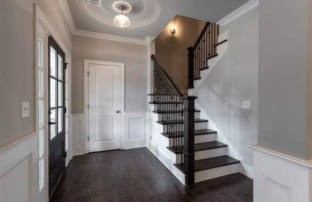 1300 Winfair Lane NE Gallery 4