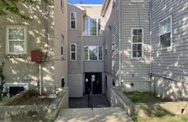 612 EASTERN AVENUE NE - 612 Eastern Avenue Northeast, Washington, DC 20019