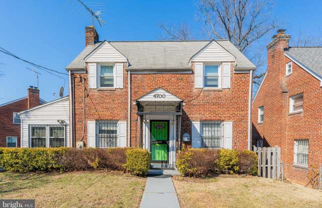 4700 SOUTHERN Avenue SE photos photos