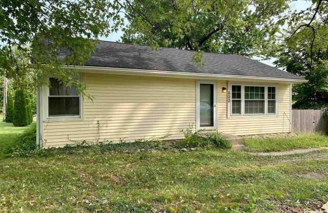 600 W Cherokee Drive - 600 West Cherokee Drive, Bloomington, IN 47403