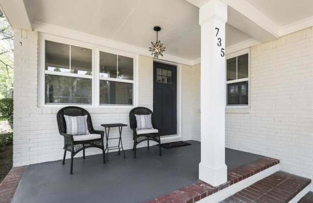 735 Stewart Avenue NW Gallery 2