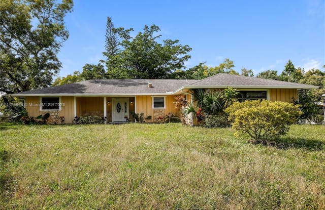 4151 N 121st Ter N - 4151 121st Terrace North, The Acreage, FL 33411