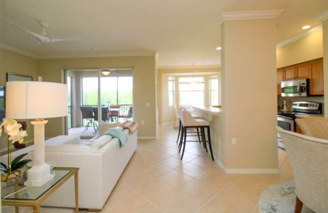 CALLING ALL GOLF ENTHUSIASTS ** STUNNING 2/2 PENTHOUSE UNIT AT HERITAGE BAY GOLF  COUNTRY CLUB ** BRING YOUR GOLF CLUBS ** GOLF TRANSFER ** photos photos