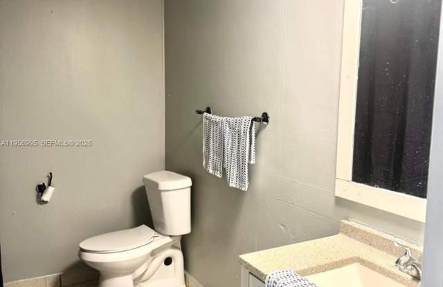 5440 SW 38th Ct photos photos