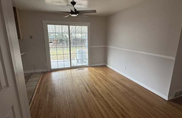 4862 Southridge Drive Gallery 3