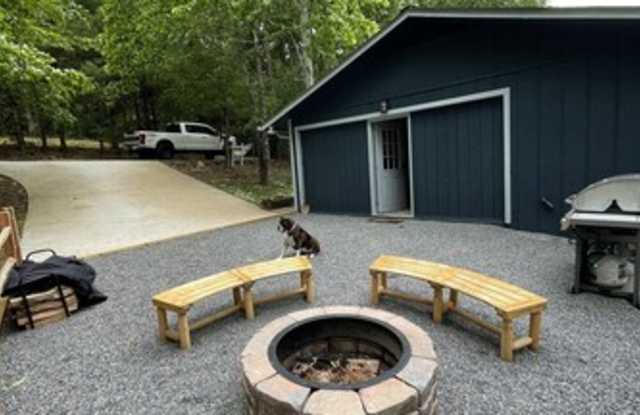 226 Mountain View Court Gallery 2