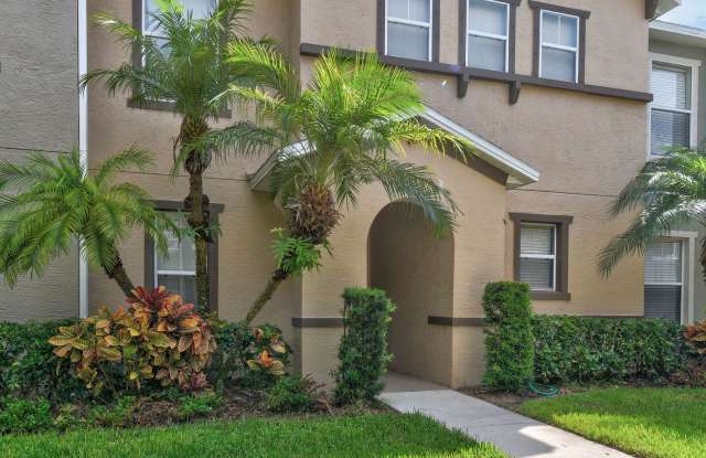 Nice Townhouse in Vero Beach with 1 Car Garage Gallery 2