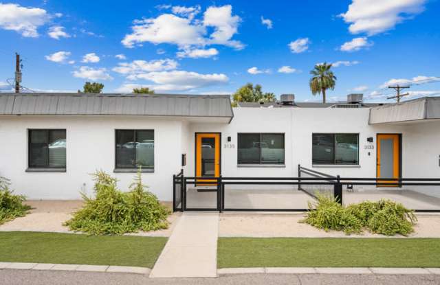 3135 East Fairmount Avenue Gallery 1