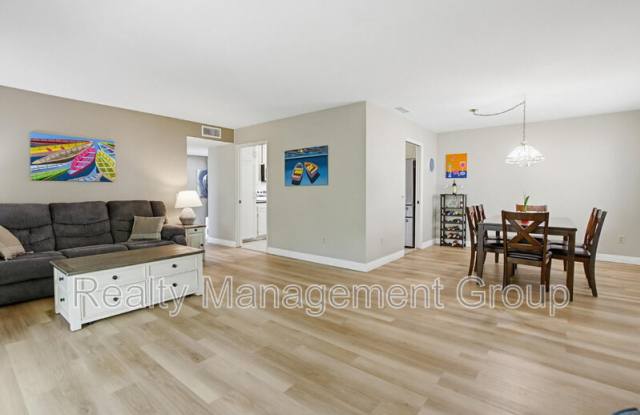 17439 Plaza Otonal Gallery 4