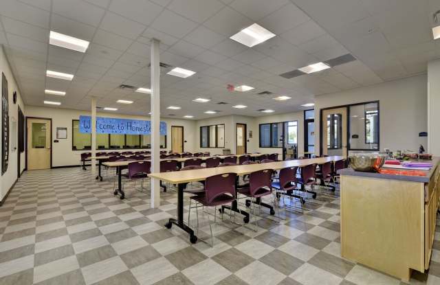 Homestead Oaks - Affordable Housing Gallery 3