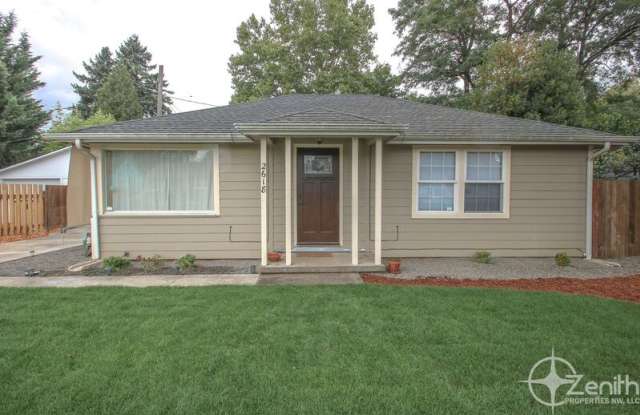 2618 E 26th Street - 2618 East 26th Street, Vancouver, WA 98661