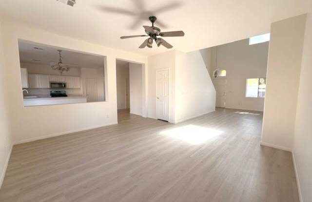 NEWLY RENOVATED. BEAUTIFUL HOME IN GATED COMMUNITY. 4 BEDS AND 2.5 BATHS. Gallery 4
