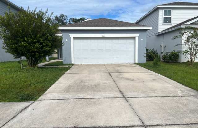 Beautiful 4-Bedroom Home in Cypress Hammock – Kissimmee, FL Gallery 1