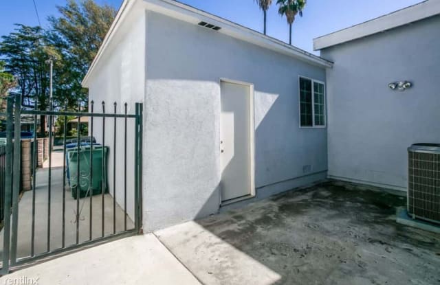 1129 N Beachwood Dr - 1129 North Beachwood Drive, Burbank, CA 91506