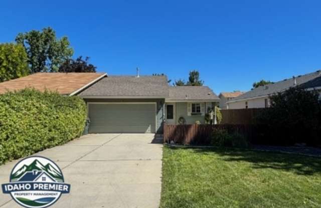 Charming 2-Bed, 1 Bath Single Family Home Gallery 1