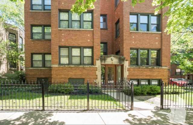 3503 North Greenview Ave. photos photos