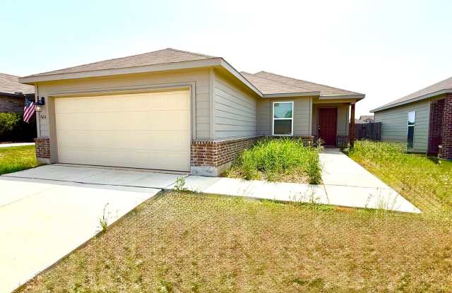 AVAILABLE NOW! 3 Bedroom / 2 Bath Home Near Converse, TX! photos photos