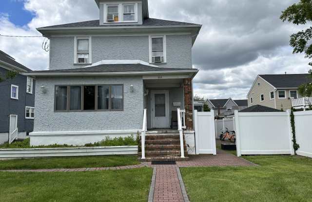 538 Ocean Boulevard photos photos