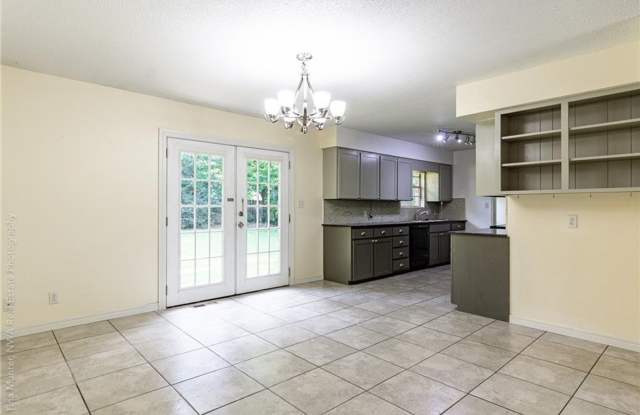 MOVE IN READY! Amazing 3/2 House for Rent Gallery 4