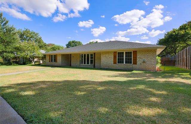 1612 Westridge Drive Gallery 2