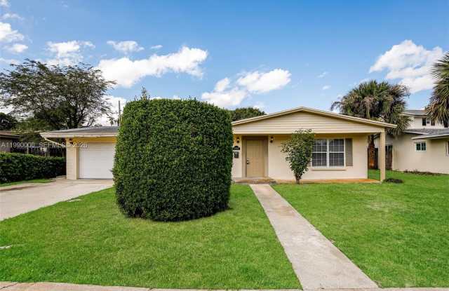 5961 NW 14th Ct photos photos